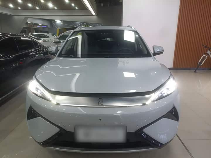 Фото 3 - BYD Yuan Plus