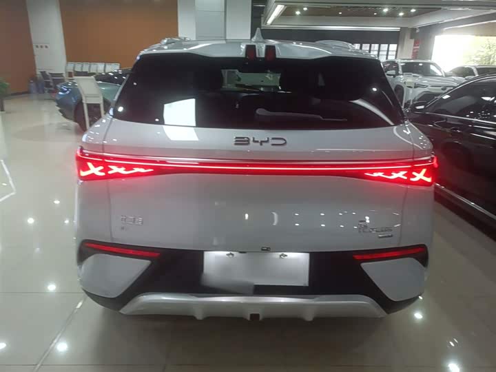 Фото 6 - BYD Yuan Plus