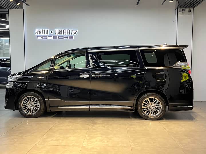 Фото 3 - Toyota Vellfire