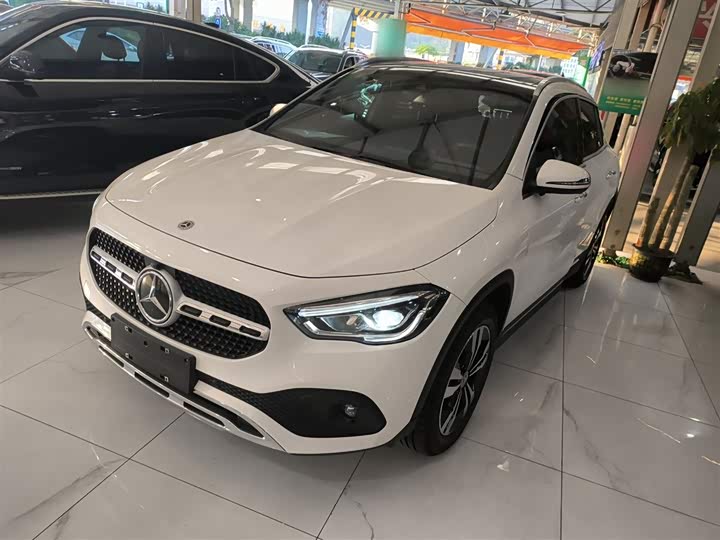 Фото 2 - Mercedes-Benz GLA-Class
