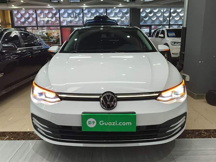 Фото 3 - Volkswagen Golf