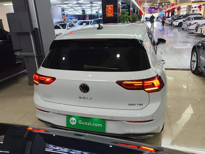 Фото 6 - Volkswagen Golf