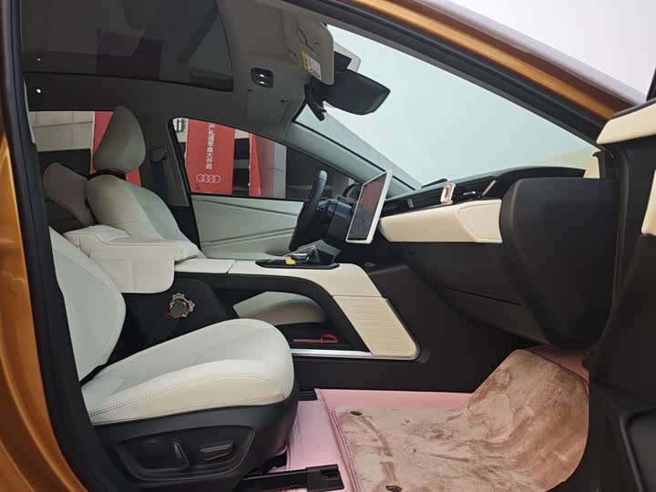 Фото 4 - Toyota bZ5