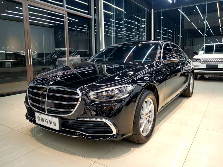 Фото 3 - Mercedes-Benz S-Class