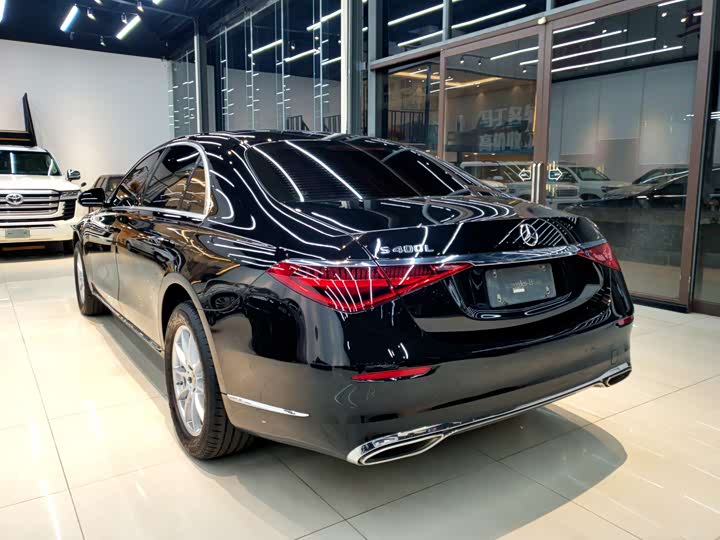 Фото 4 - Mercedes-Benz S-Class