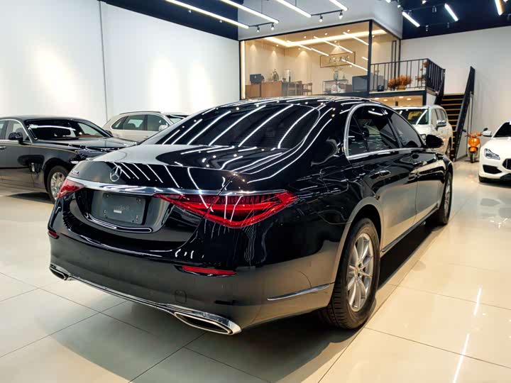 Фото 6 - Mercedes-Benz S-Class