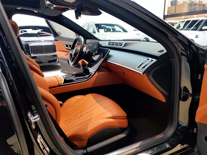 Фото 7 - Mercedes-Benz S-Class