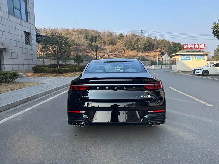 Фото 6 - Geely Preface