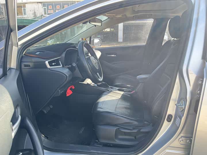 Фото 7 - Toyota Corolla