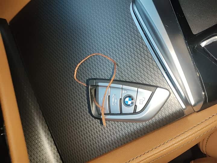 Фото 9 - BMW 5 Series