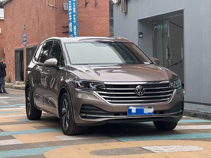 Фото 3 - Volkswagen Viloran