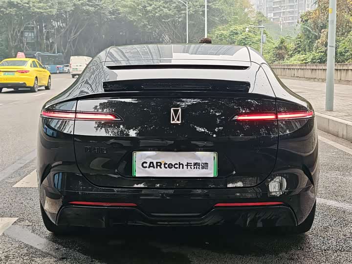 Фото 3 - Avatr 12