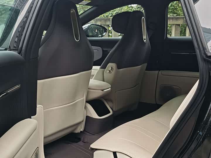 Фото 9 - Avatr 12