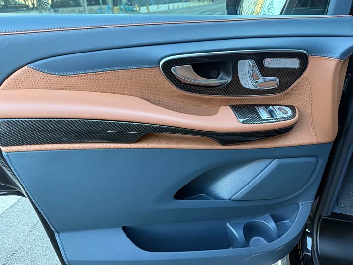 Фото 6 - Mercedes-Benz V-Class