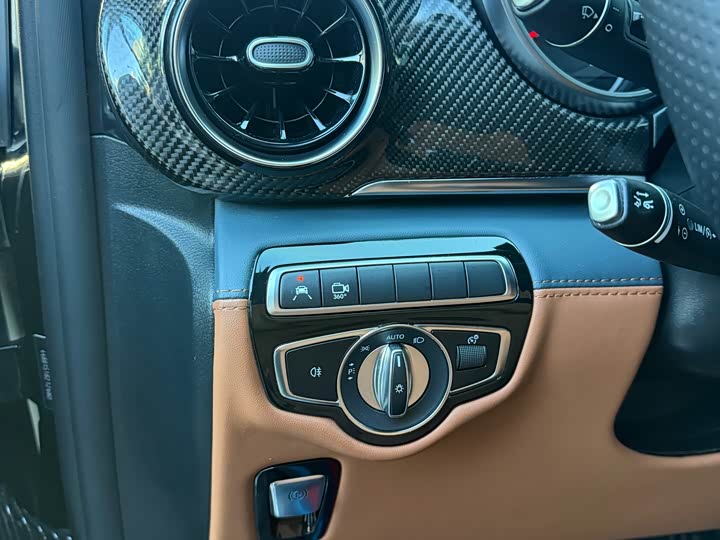 Фото 7 - Mercedes-Benz V-Class