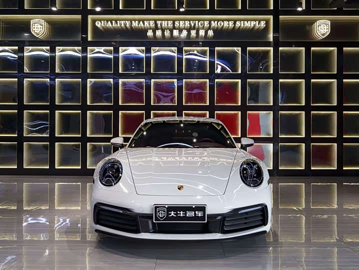 Фото 2 - Porsche 911