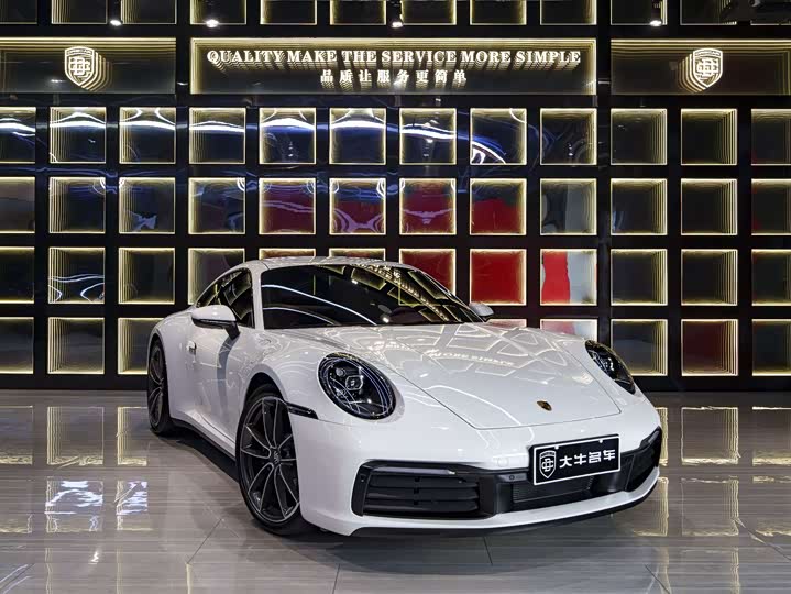 Фото 3 - Porsche 911