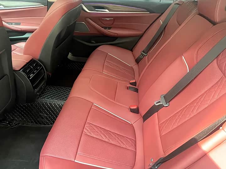 Фото 7 - BMW 5 Series