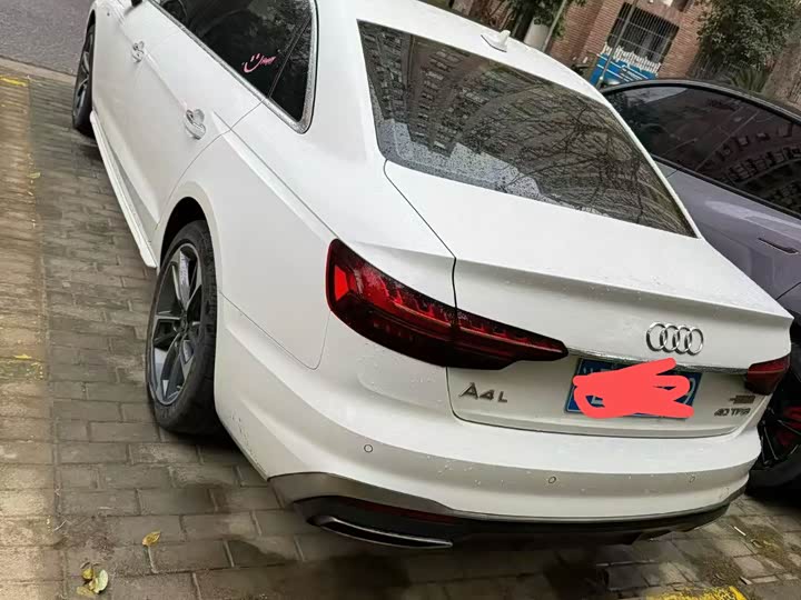 Фото 3 - Audi A4L