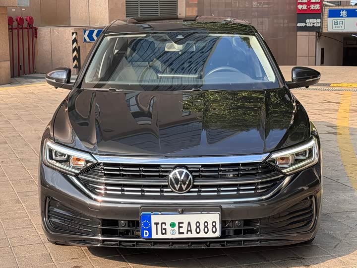 Фото 2 - Volkswagen Sagitar L