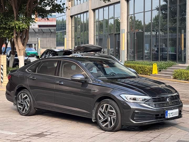 Фото 3 - Volkswagen Sagitar L