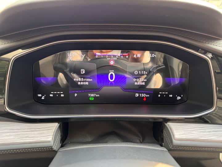 Фото 8 - Volkswagen Sagitar L