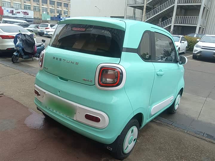 Фото 7 - Bestune Pony