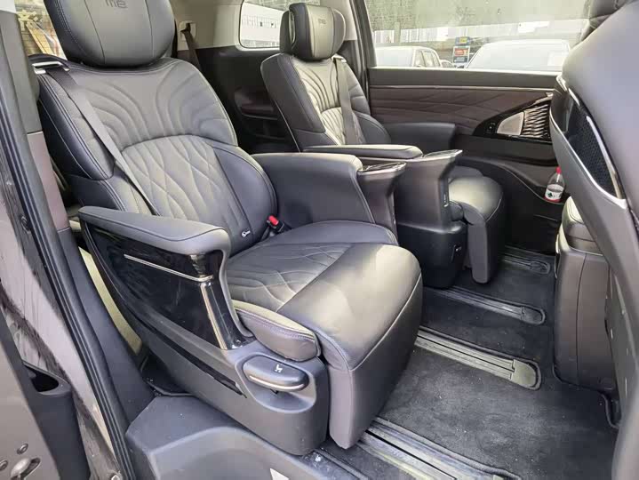 Фото 9 - GAC Trumpchi M8