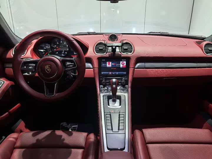 Фото 8 - Porsche 718