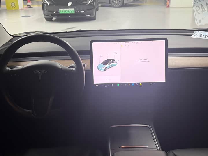 Фото 9 - Tesla Model 3