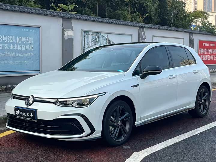 Фото 2 - Volkswagen Golf