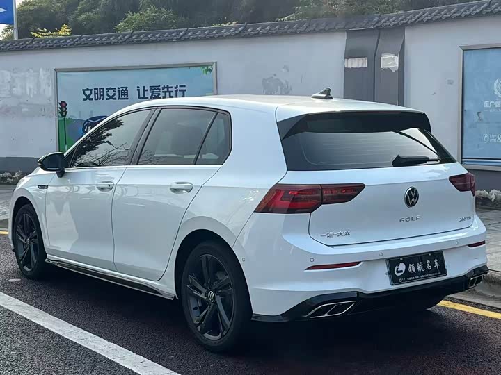 Фото 6 - Volkswagen Golf