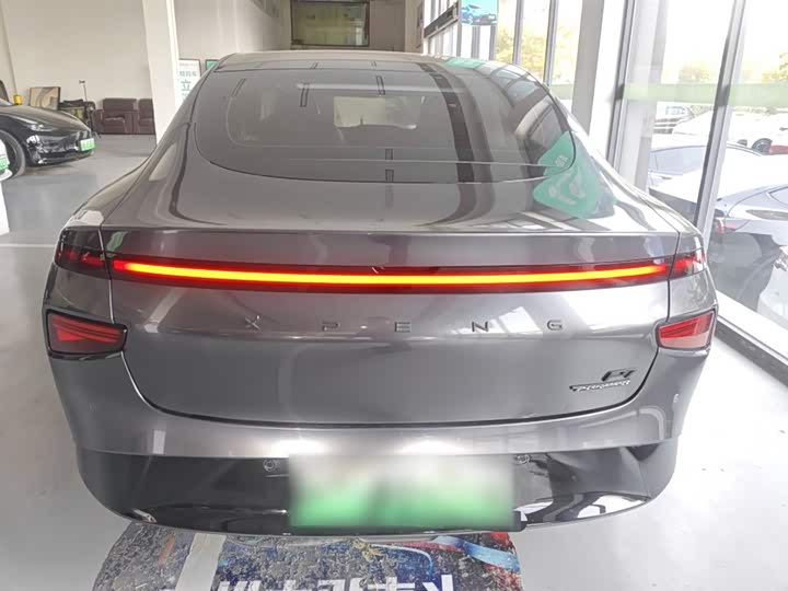 Фото 6 - XPeng P7