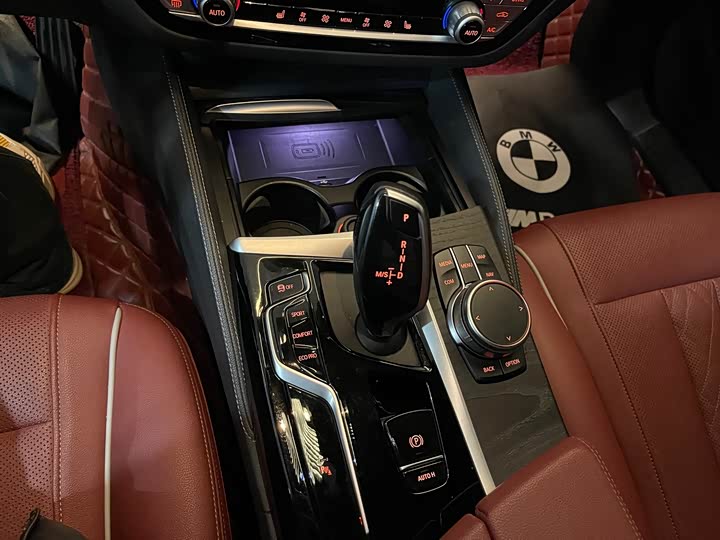 Фото 9 - BMW 5 Series