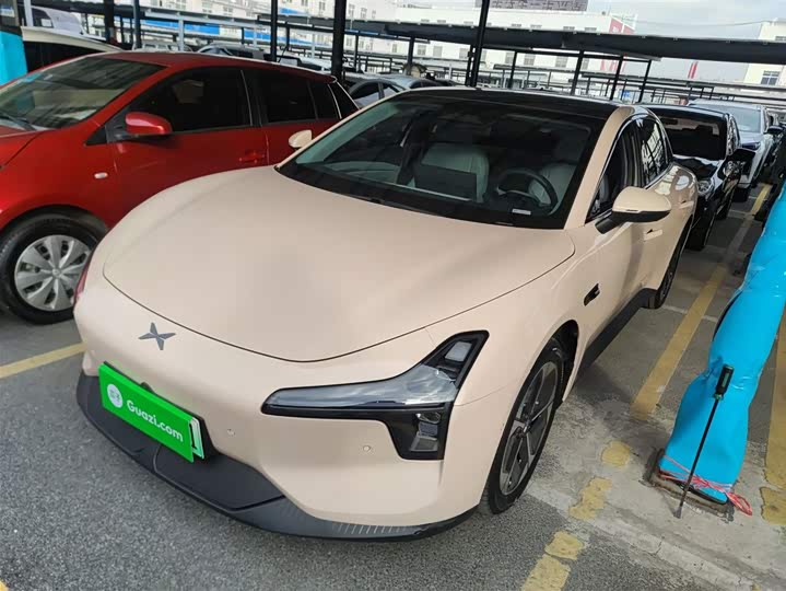 Фото 1 - XPeng Mona M03