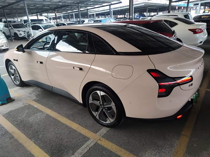 Фото 5 - XPeng Mona M03