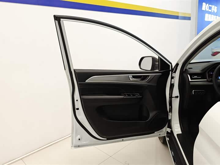 Фото 7 - Haval M6