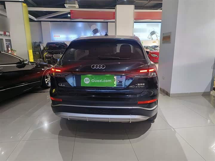 Фото 6 - Audi Q4 e-tron