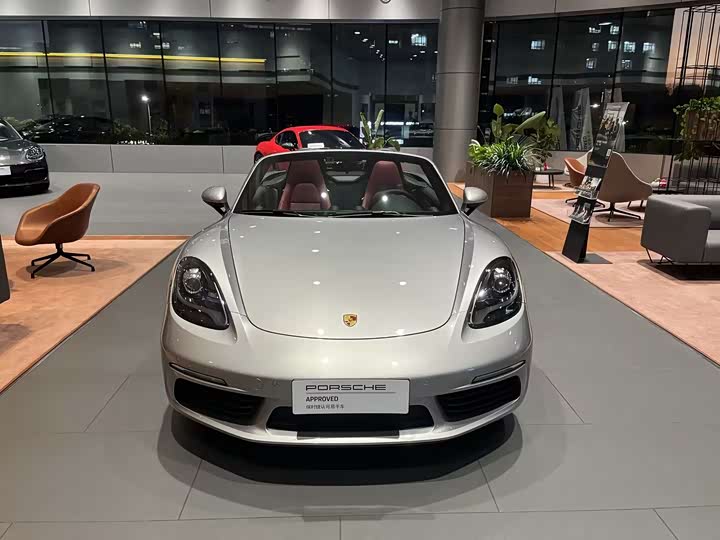 Фото 4 - Porsche 718