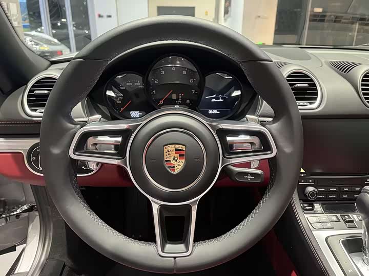 Фото 8 - Porsche 718