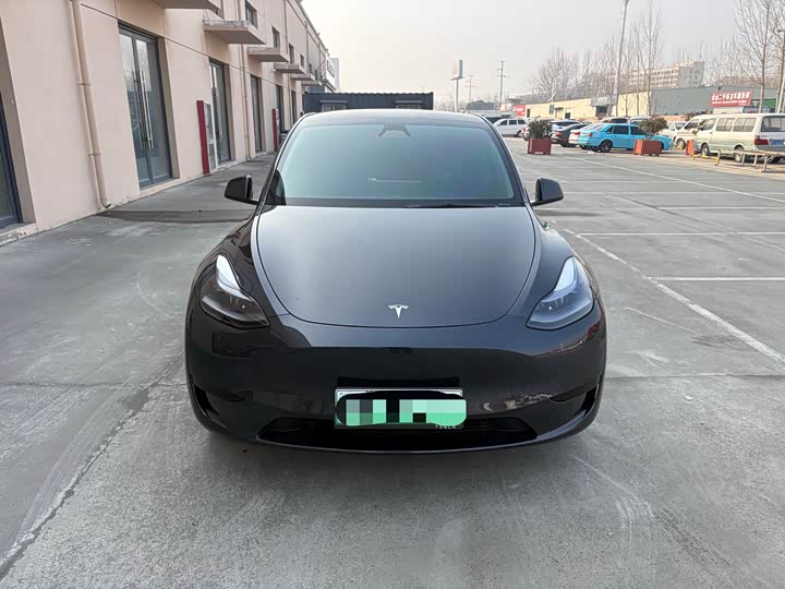 Фото 2 - Tesla Model Y