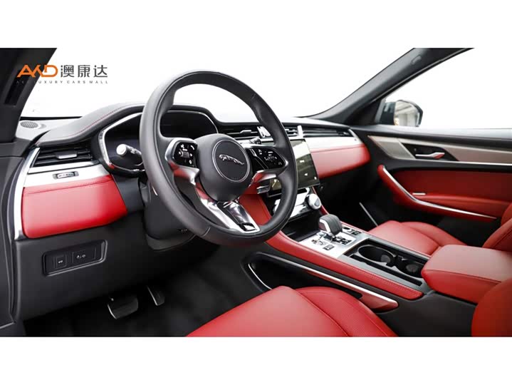 Фото 6 - Jaguar F-Pace