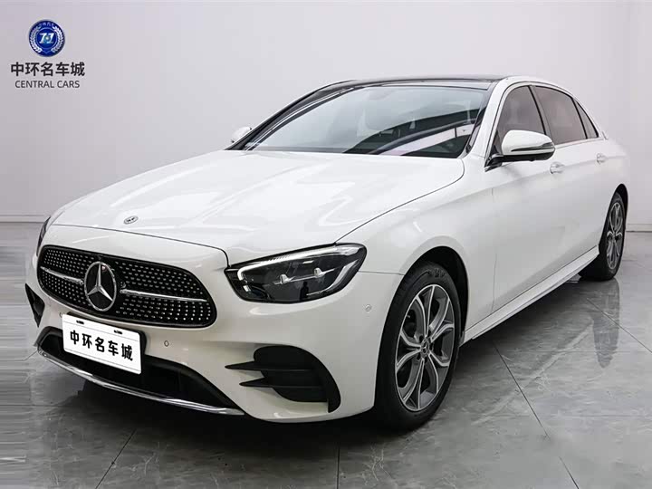 Фото 1 - Mercedes-Benz E-Class