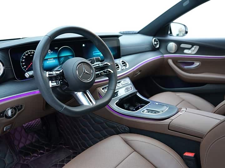 Фото 6 - Mercedes-Benz E-Class