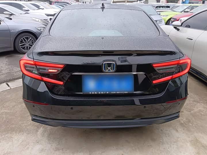 Фото 6 - Honda Accord