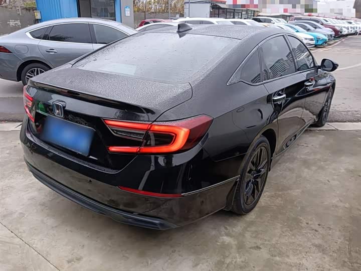 Фото 7 - Honda Accord