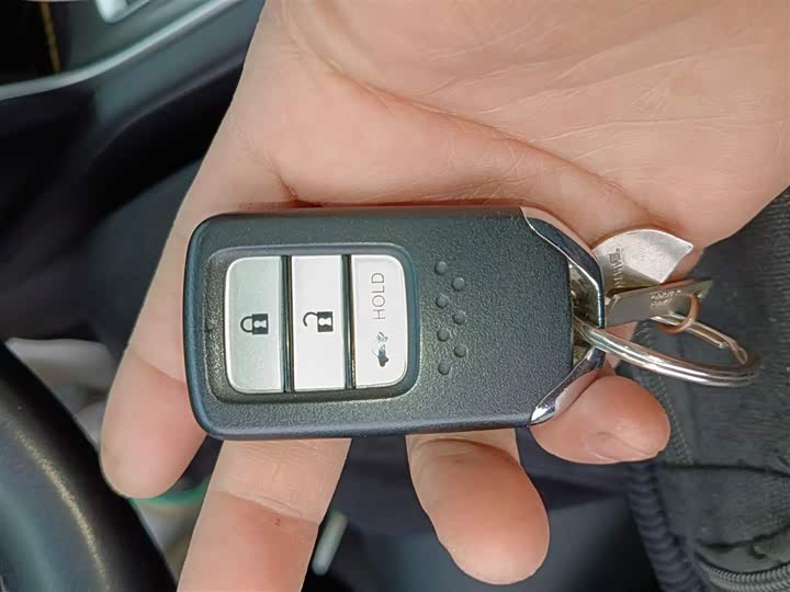 Фото 9 - Honda Accord