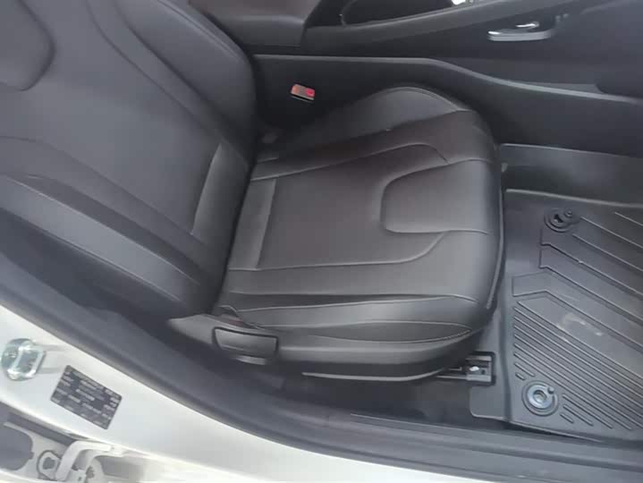 Фото 8 - Hyundai Elantra N line