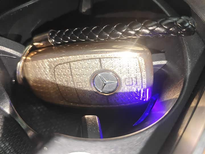 Фото 9 - Mercedes-Benz GLC-Class