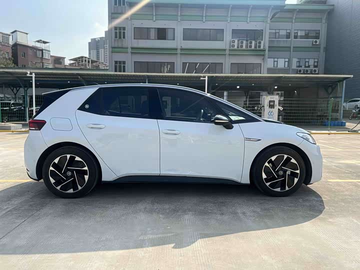 Фото 8 - Volkswagen ID.3